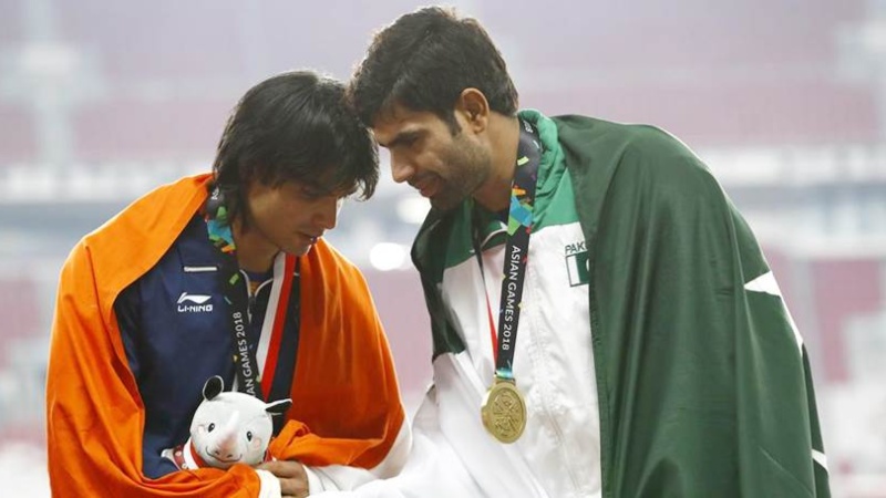 পাকিস্তানি বন্ধুকে আমন্ত্রণ জানিয়ে রোষানলে ভারত তারকা পাকিস্তানি বন্ধুকে আমন্ত্রণ জানিয়ে রোষানলে ভারত তারকা