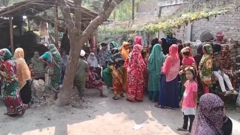 আশাশুনিতে মদপানে তিন যুবকের মৃত্যু, অসুস্থ ৯ আশাশুনিতে মদপানে তিন যুবকের মৃত্যু, অসুস্থ ৯
