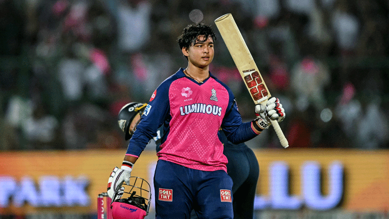 আঁধার পেরিয়ে বৈভব সূর্যের উদয় আঁধার পেরিয়ে বৈভব সূর্যের উদয়