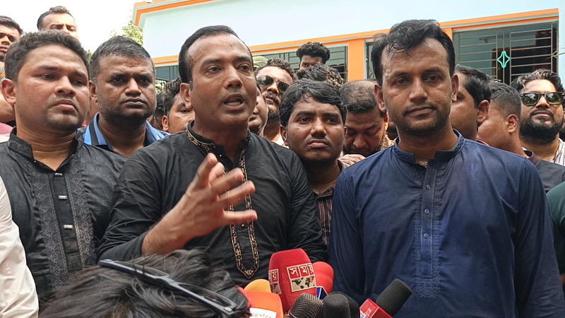 বনানীতে ছুরিকাঘাতে নিহত পারভেজের পরিবার নিরাপত্তাহীনতায় ভুগছে: ছাত্রদল সভাপতি বনানীতে ছুরিকাঘাতে নিহত পারভেজের পরিবার নিরাপত্তাহীনতায় ভুগছে: ছাত্রদল সভাপতি