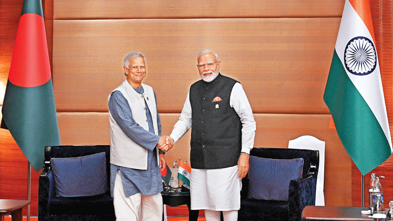 শেখ হাসিনাকে ফেরত চাইল ঢাকা, দিল্লি চুপ শেখ হাসিনাকে ফেরত চাইল ঢাকা, দিল্লি চুপ