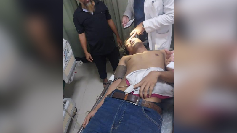 ‘ভিড়ের মধ্যে আমাকে ইচ্ছেমতো মারধর করা হয়’ ‘ভিড়ের মধ্যে আমাকে ইচ্ছেমতো মারধর করা হয়’