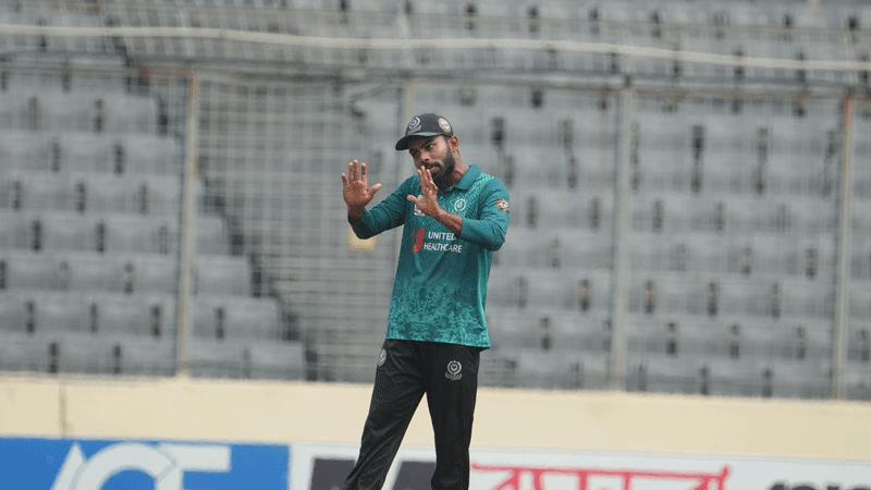 ‘শুরু থেকে যদি সবটা বলতে পারতাম’, নিষেধাজ্ঞায় পড়া হৃদয়ের পোস্ট ‘শুরু থেকে যদি সবটা বলতে পারতাম’, নিষেধাজ্ঞায় পড়া হৃদয়ের পোস্ট