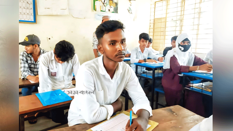 বাবার লাশ বাড়িতে রেখে এসএসসি পরীক্ষার হলে খাইরুল বাবার লাশ বাড়িতে রেখে এসএসসি পরীক্ষার হলে খাইরুল