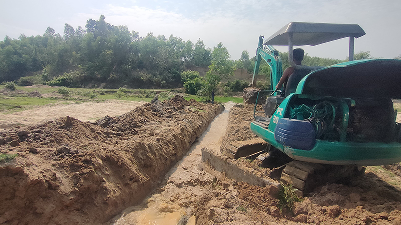 সমকালে সংবাদ প্রকাশের পর লম্বাশিয়া পাহাড়ে বালু উত্তোলন বন্ধ করল প্রশাসন সমকালে সংবাদ প্রকাশের পর লম্বাশিয়া পাহাড়ে বালু উত্তোলন বন্ধ করল প্রশাসন