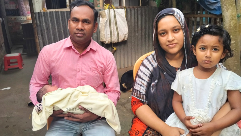 পহেলা বৈশাখে জন্ম, তাই রেশমীর মেয়ের নাম বৈশাখী পহেলা বৈশাখে জন্ম, তাই রেশমীর মেয়ের নাম বৈশাখী