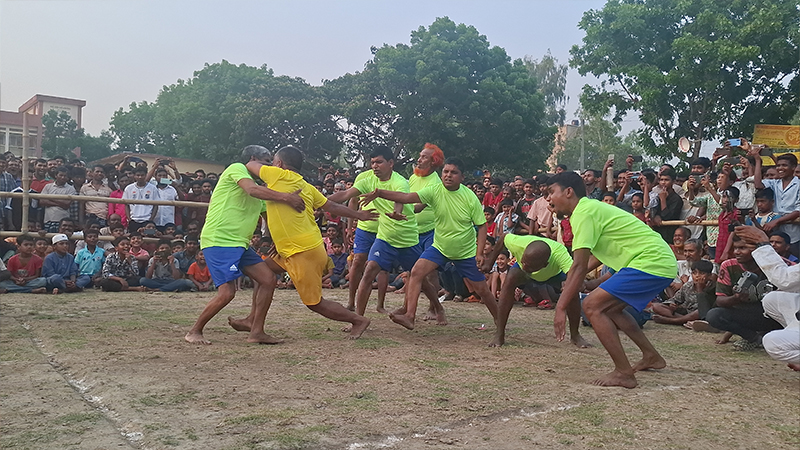 হা-ডু-ডু খেলে দর্শক মাতালেন দৃষ্টিপ্রতিবন্ধীরা হা-ডু-ডু খেলে দর্শক মাতালেন দৃষ্টিপ্রতিবন্ধীরা