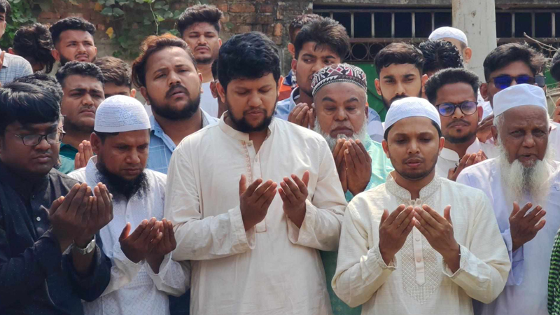 চরমপন্থা নিয়ে সতর্কতায় কাজ না হলে সরকার অবশ্যই হার্ডলাইনে যাবে: তথ্য উপদেষ্টা চরমপন্থা নিয়ে সতর্কতায় কাজ না হলে সরকার অবশ্যই হার্ডলাইনে যাবে: তথ্য উপদেষ্টা