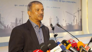 অপ্রয়োজনীয় স্বাস্থ্য পরীক্ষা বন্ধ করুন: আইন উপদেষ্টা