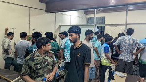 চবিতে আহত অর্ধশতাধিক, চমেকে নেওয়া হলো ২১ জনকে