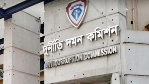 নির্বাচনে কালো টাকার ব্যবহার বন্ধে ব্যবস্থা নেবে দুদক
