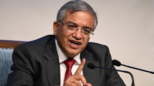 প্রধান নির্বাচন কমিশনারের বিরুদ্ধে অনাস্থা আনছে ইন্ডিয়া জোট!