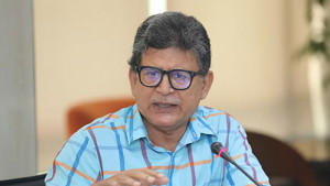 তিন বছরে দেশে দারিদ্র্য বেড়েছে ১০ শতাংশ