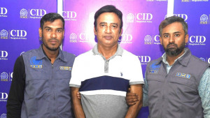 সাবেক মেয়র তাপসের আরেক সহযোগী গ্রেপ্তার