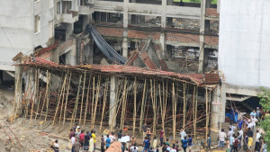 নির্মাণাধীন হলের ছাদ ধস: ইউজিসির তদন্ত কমিটি