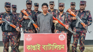 রাঙামাটিতে ‘ভারতীয় চোরাকারবারি’ আটক