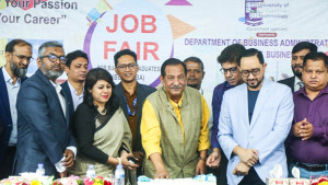শান্ত মারিয়াম ইউনিভার্সিটিতে ‘চাকরি মেলা’ অনুষ্ঠিত