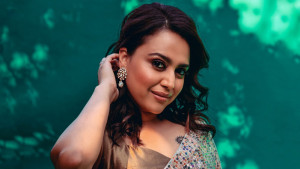 স্বামীকে ‘ফুটপাতের ছাপড়ি দোকানি’ বলার কড়া জবাব দিলেন স্বরা