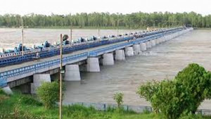তিস্তায় পানি বাড়ছে, বন্যার শঙ্কায় নদীপাড়ের বাসিন্দা