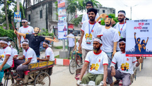 গ্রাফিতি পথসভা আলোচনায়  জুলাই গণঅভ্যুত্থান স্মরণ