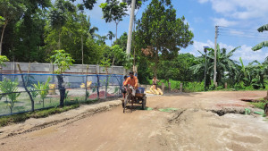 ঠিকাদারের টালবাহানায়  গচ্চা কোটি টাকা