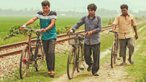বন্ধু দিবস উপলক্ষে ‘উড়াল’, একটা টিকিট কিনলে আরেকটা ফ্রি