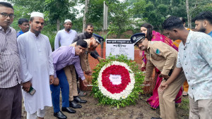 ‘ছেলের লাশ নিতে যে অমানুষিক যন্ত্রণা, তা আজও বয়ে বেড়াচ্ছি’