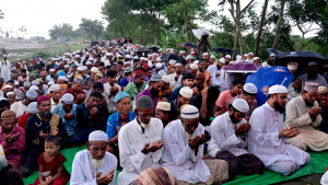 ইলিশের জন্য মেঘনাপারে জেলেদের দোয়া-মোনাজাত