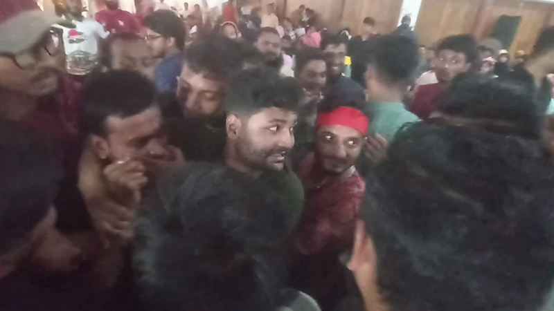 ক্রীড়া উপদেষ্টার অনুষ্ঠানে জুলাই যোদ্ধাদের হট্টগোল, অনুষ্ঠান বর্জন বিএনপির