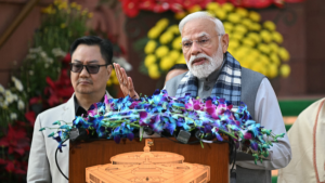 নরেন্দ্র মোদির চা বিক্রির ভিডিও নিয়ে বিজেপির তোপের মুখে কংগ্রেস