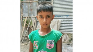 শিশু আবদুল্লাহর চিকিৎসা থেমে আছে অর্থাভাবে 