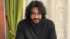 পঁচিশে নতুন করে দেখা দিয়েছেন প্রিন্স মাহমুদ