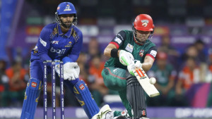 বল খাওয়ায় আউট করেননি পুরান, রিটায়ার্ড আউট ব্যাটার
