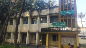 বিদ্যুৎ-গ্যাস সংকটে বন্ধ তিন কারখানা, হুমকিতে আরও