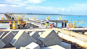 পরিবেশ ঝুঁকিতে কক্সবাজারের মহেশখালী চ্যানেল
