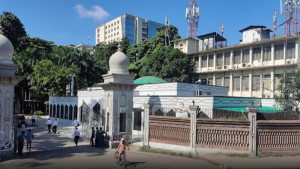 ইমাম নিয়োগে জালিয়াতির অভিযোগ 