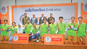 চিন্তাশীল সমাজ গড়তে বিতর্কের বিকল্প নেই
