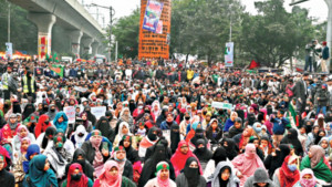 নতুন কর্মসূচি দিয়ে ৪ দিন পর শাহবাগ ছাড়ল ইনকিলাব মঞ্চ