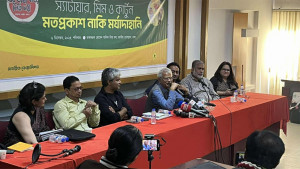 ‘ইয়ার্কি’র বিরুদ্ধে মামলার প্রতিবাদ জানালেন আহসান হাবীব