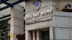 বিটিআরসির সাবেক তিন চেয়ারম্যানসহ ৬ জনের বিরুদ্ধে দুদকের মামলা 