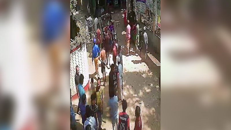 ৯ ইউপি সদস্যকে মারধর, পরিষদ থেকে তাড়িয়ে দিলেন বিএনপি নেতারা ৯ ইউপি সদস্যকে মারধর, পরিষদ থেকে তাড়িয়ে দিলেন বিএনপি নেতারা
