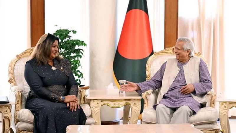 মালদ্বীপে ‘কাগজপত্রহীন’ বাংলাদেশিদের বৈধ করার অনুরোধ প্রধান উপদেষ্টার মালদ্বীপে ‘কাগজপত্রহীন’ বাংলাদেশিদের বৈধ করার অনুরোধ প্রধান উপদেষ্টার