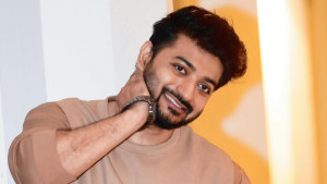 ফেসবুকে হঠাৎ ক্ষোভ ঝাড়লেন নায়ক বাপ্পী