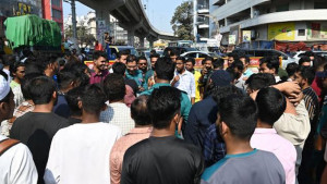 চট্টগ্রামে বৈষম্যবিরোধীদের নতুন কমিটি ঘিরে অসন্তোষ, সড়ক অবরোধ