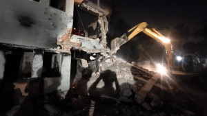 ধানমন্ডি ৩২ নম্বরে হামলা ঠেকাতে পুলিশ চেষ্টা করেছে: ডিএমপি কমিশনার