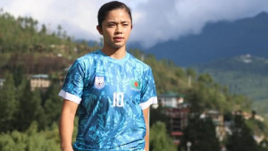 হত্যা ও ধর্ষণের লাগাতার হুমকি পাচ্ছি, দাবি ফুটবলার সুমাইয়ার 