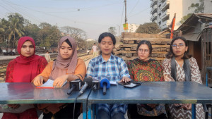 বহিষ্কারাদেশ প্রত্যাহার চান ছাত্রীরা, দিলেন সেদিনের ঘটনার ব্যাখ্যা