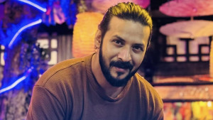 ঈদে সিনেমা মুক্তির প্রতিযোগিতা থেকে বেরিয়ে আসা উচিত: নিরব