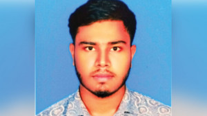 হত্যারচেষ্টা মামলায় ছাত্রসহ দু’জনকে  ফাঁসানোর অভিযোগ