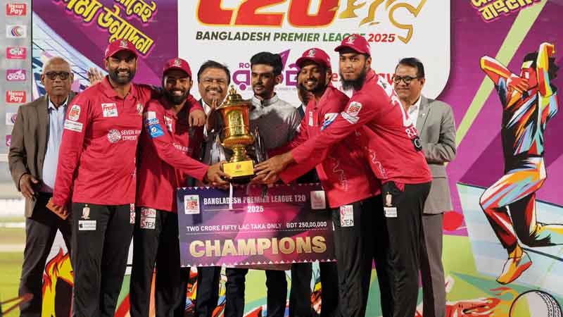 কাল ট্রফি নিয়ে বরিশাল যাবেন তামিমরা কাল ট্রফি নিয়ে বরিশাল যাবেন তামিমরা